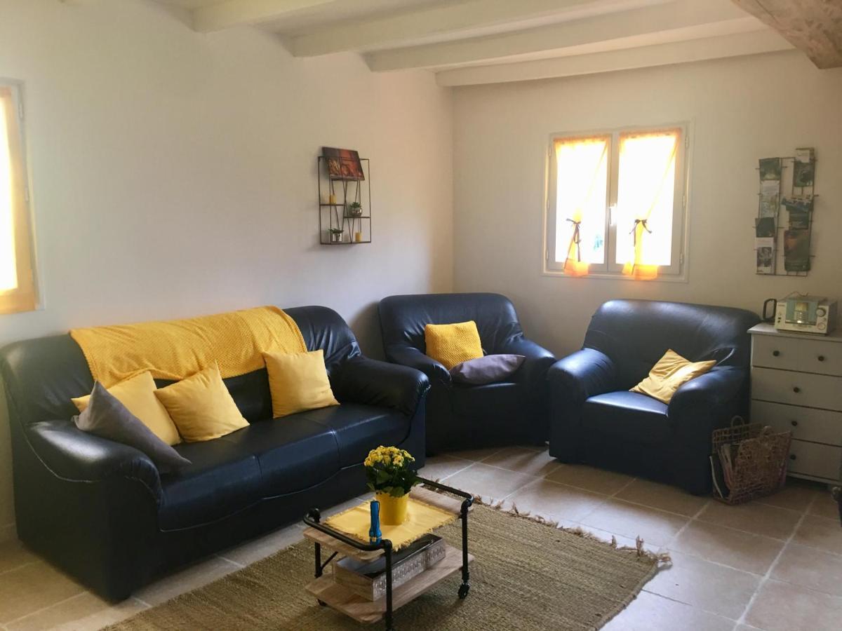Le Grand Coudreau Bed & Breakfast Nazelles-Negron Екстериор снимка